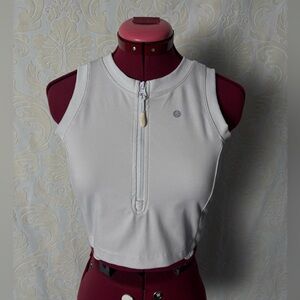 Workout Zip-Up Cropped Top w Mesh Back